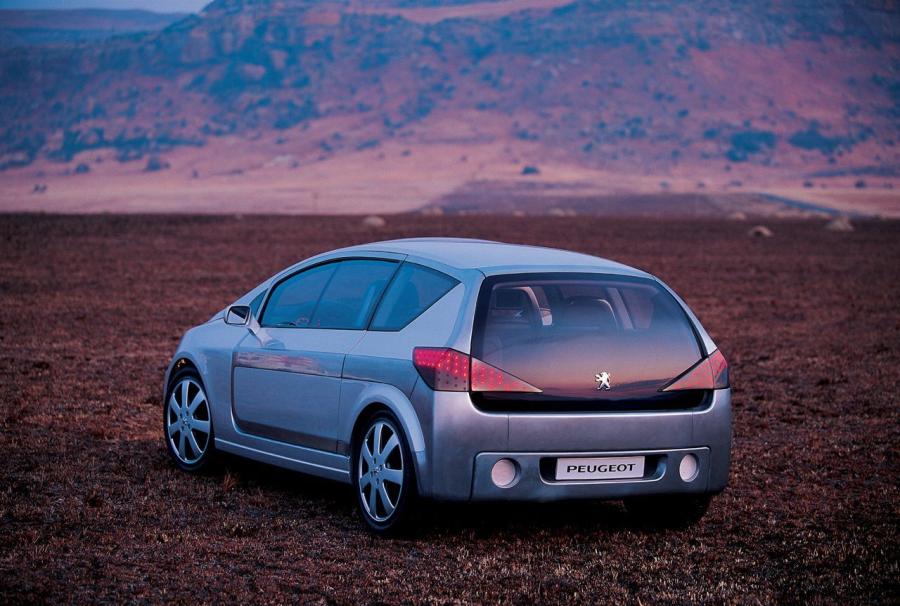  Peugeot Promethee 2000 года  (фото 7 из 7)